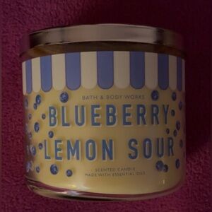 Bath & Body Works Blueberry Lemon Sour Candle